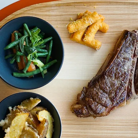 & Restaurant Sodade מלון