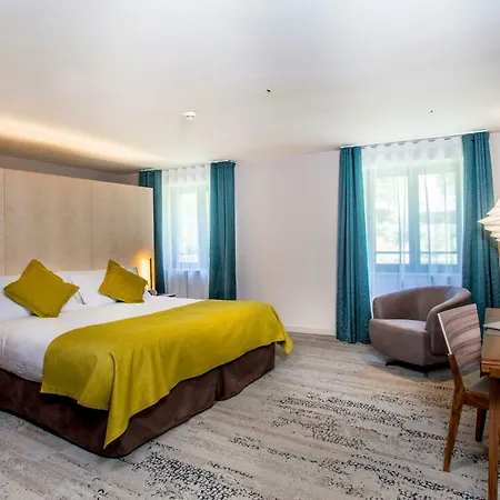 & Restaurant Sodade Szálloda Chaudes-Aigues