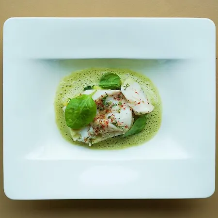 & Restaurant Sodade מלון